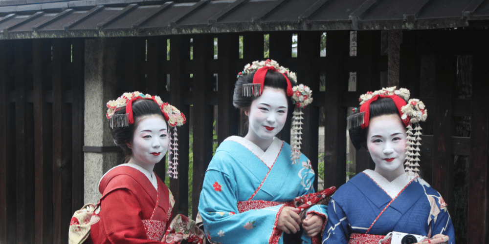 京都の伝統文化を守るため、芸妓と舞妓の権利を保護する運動